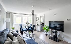 Centrally Located Islington